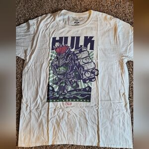Men's White Hulk Graphic T-Shirt